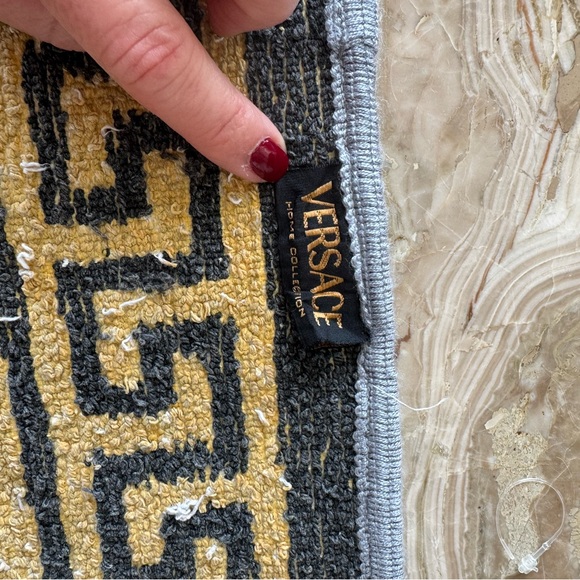 Versace Black and Gray Medusa Rug - Picture 5 of 6